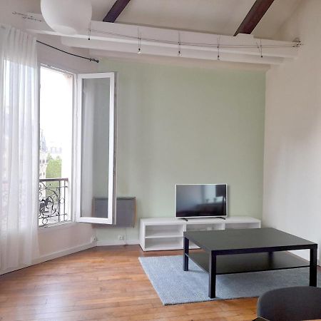 Un Appartement Typique Parisien / A Typical Parisian Apartment Exterior photo